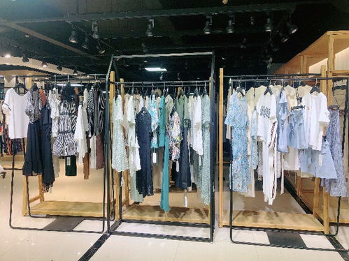 簡約中國復古風連衣裙 品牌折扣與歐美尾貨批發指南